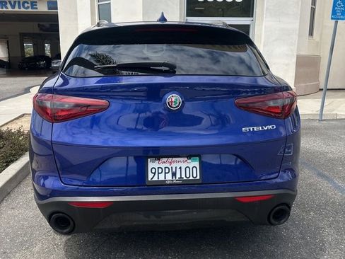 Used 2022 Alfa Romeo Stelvio Sprint RWD image 4