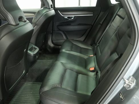 Used 2020 Volvo V90 T6 Cross Country w/ Protection Package Premier image 32