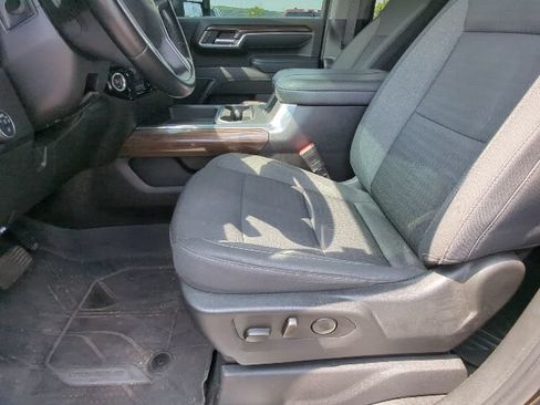 Used 2024 Chevrolet Silverado 2500 LT w/ Convenience Package AWD/4WD image 32