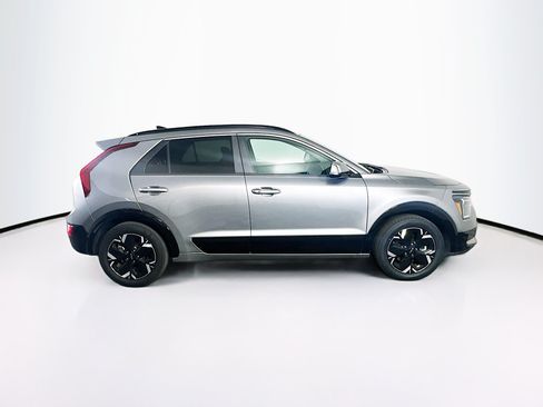 Used 2024 Kia Niro Wind FWD image 10