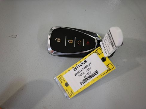 Used 2020 Chevrolet Trax LT w/ Sun & Sound Package image 11