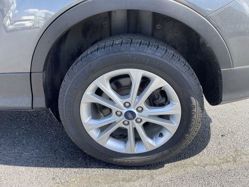 Used 2019 Ford Escape SE image 8