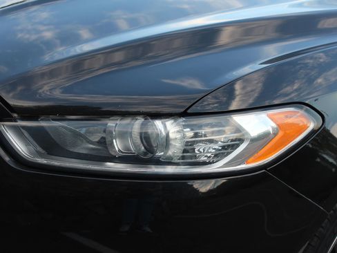 Used 2013 Ford Fusion Titanium image 33