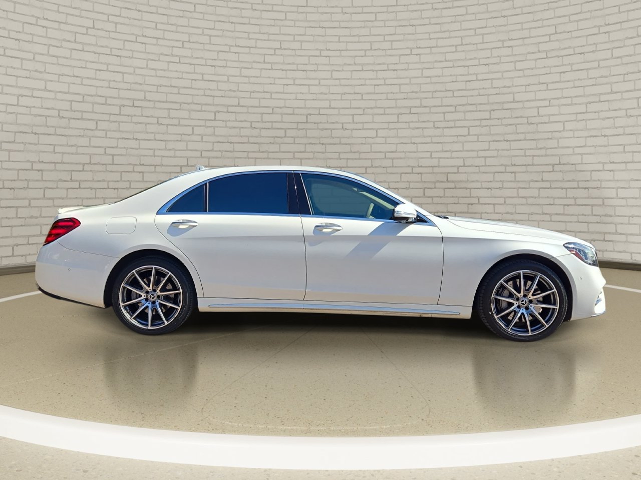Used 2019 Mercedes-Benz S 450 Sedan image 5