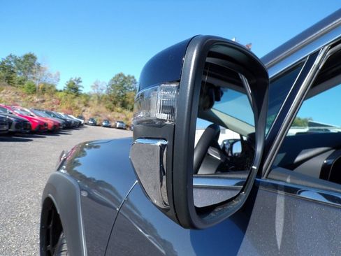 Certified 2025 Subaru Outback Premium image 3