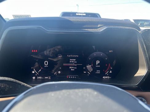Used 2024 GMC Canyon AT4 w/ AT4 Premium Package AWD/4WD image 8