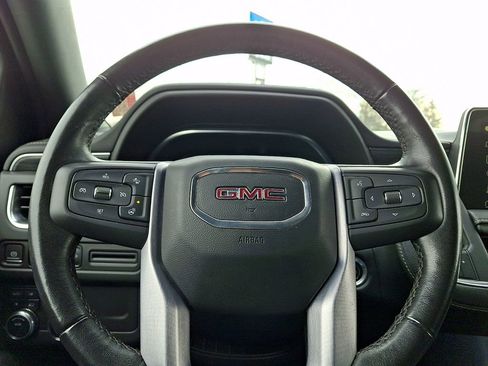 Used 2022 GMC Yukon SLT w/ SLT Luxury Package image 19