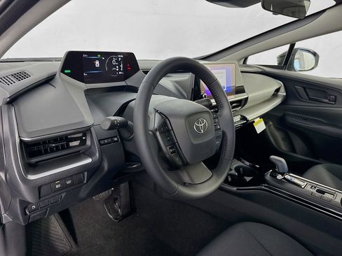New 2026 Toyota Prius LE image 11