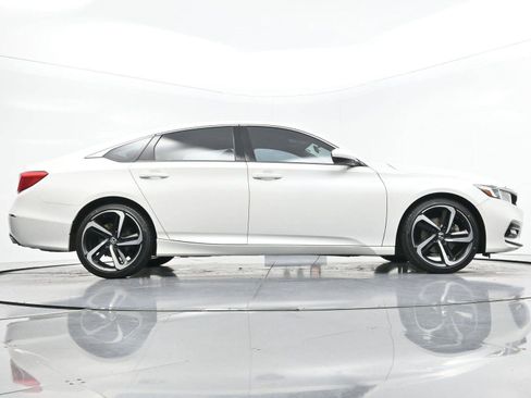 Used 2018 Honda Accord Sport image 48