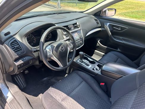 Used 2018 Nissan Altima 2.5 S w/ S Convenience Package FWD image 16