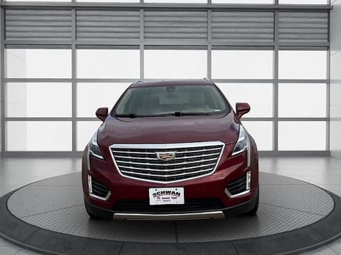 Used 2018 Cadillac XT5 Platinum w/ Driver Assist Package AWD/4WD image 9