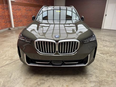 Certified 2025 BMW X5 xDrive50e w/ Parking Assistance Package image 8