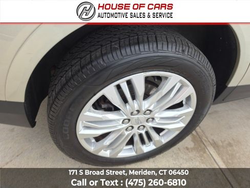 Used 2017 Cadillac XT5 Premium Luxury AWD/4WD image 21