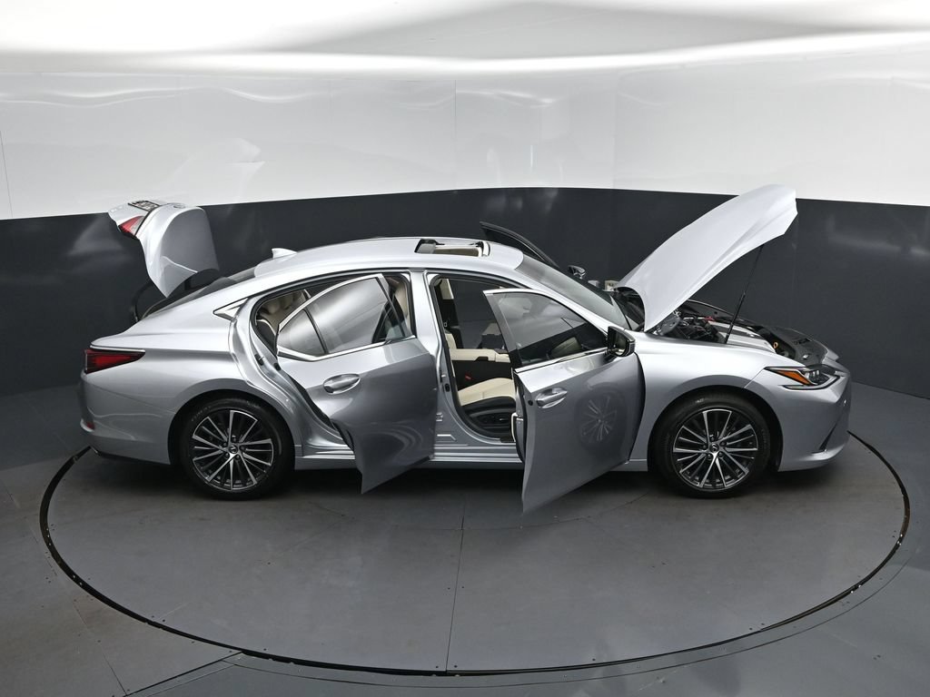 Used 2025 Lexus ES 350 w/ Premium Package FWD image 50