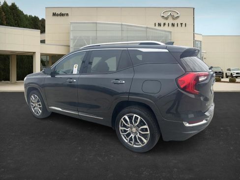 Used 2022 GMC Terrain Denali image 6