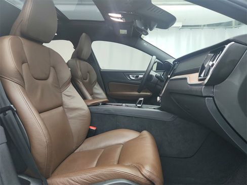 Used 2024 Volvo S60 B5 Ultimate image 26