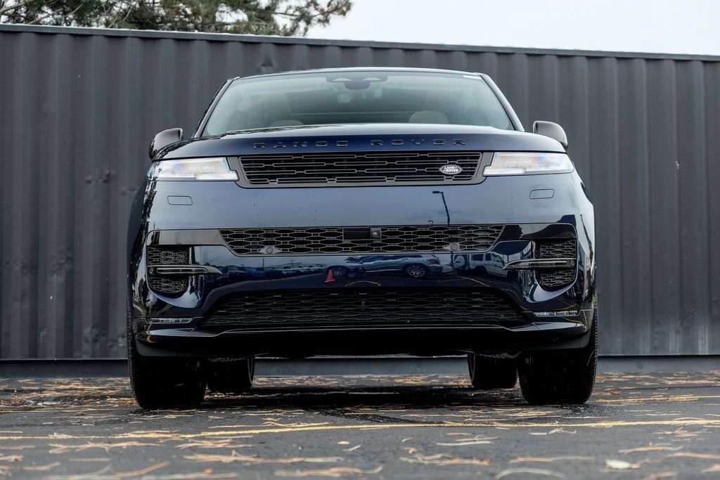 New 2026 Land Rover Range Rover Sport Dynamic SE AWD/4WD image 5