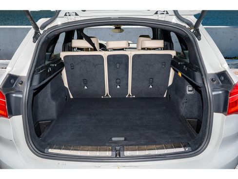 Used 2019 BMW X1 sDrive28i image 9