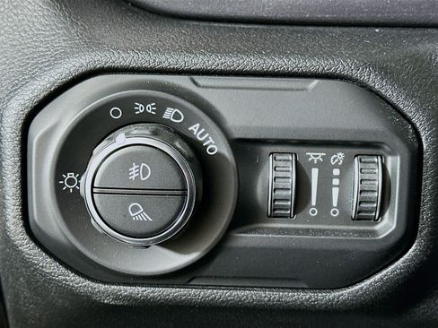 Used 2021 Jeep Gladiator Mojave w/ Trailer Tow Package image 16