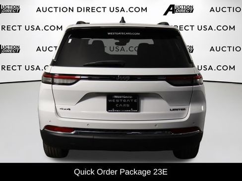 Used 2023 Jeep Grand Cherokee Limited AWD/4WD image 3
