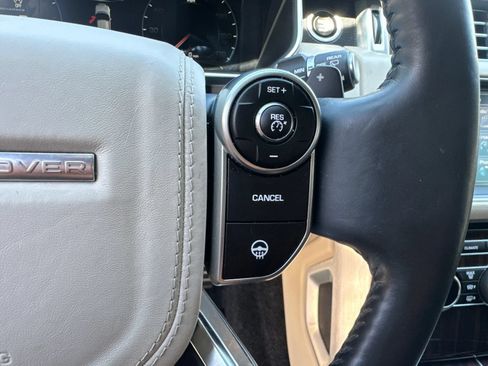 Used 2015 Land Rover Range Rover Supercharged AWD/4WD image 40