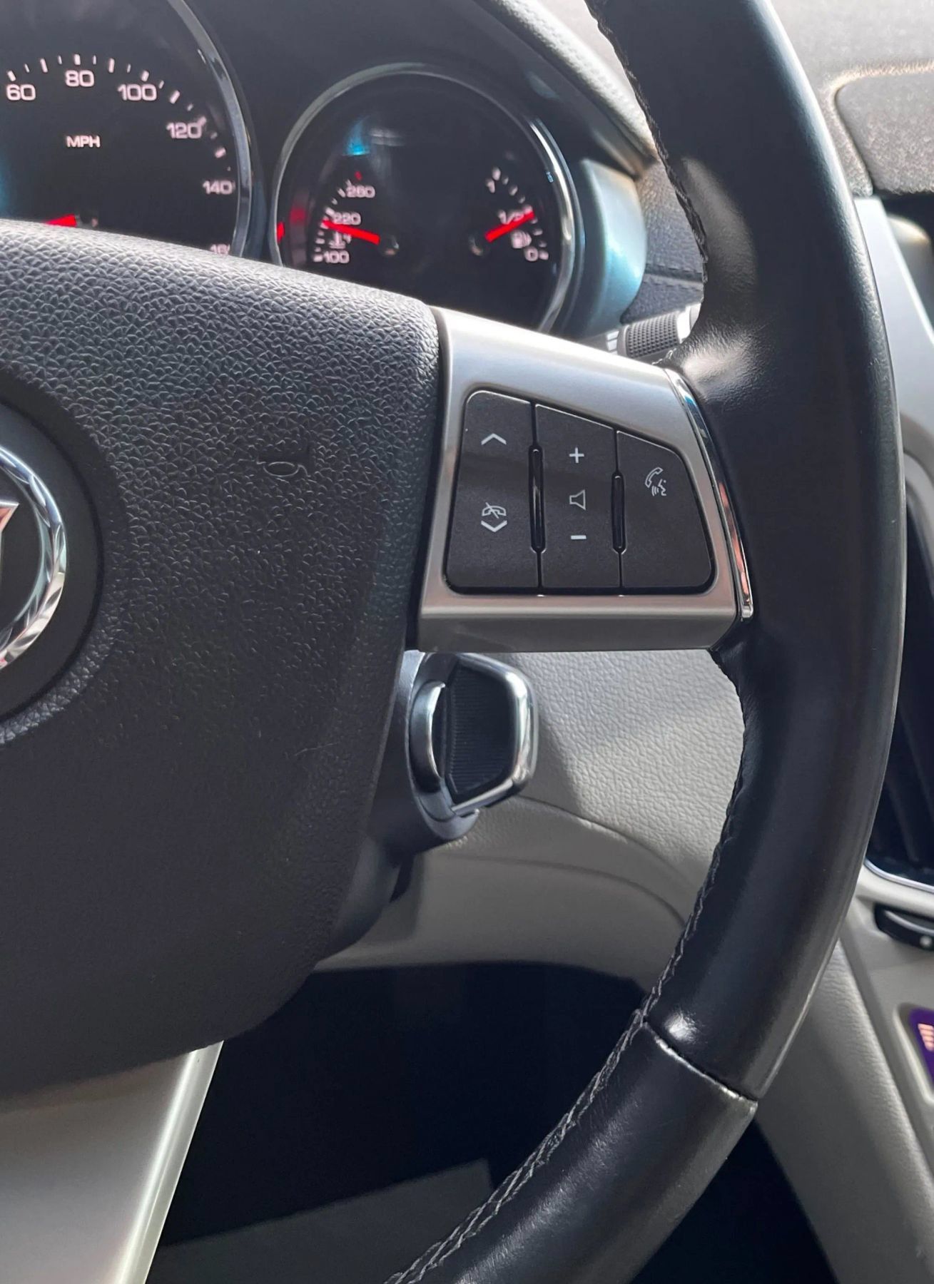 Used 2014 Cadillac CTS Coupe RWD image 28