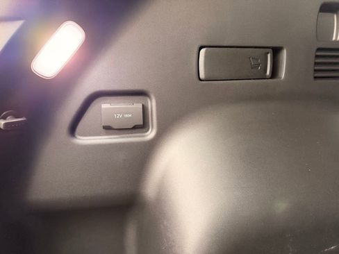 Used 2025 Hyundai Tucson SE image 28