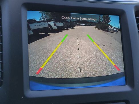 Used 2023 Jeep Cherokee Altitude Lux AWD/4WD image 19