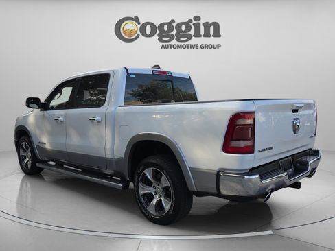 Used 2021 RAM 1500 Laramie AWD/4WD image 3