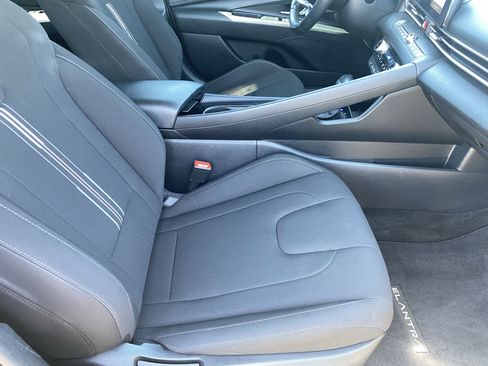 Certified 2023 Hyundai Elantra SEL w/ Convenience Package FWD image 11