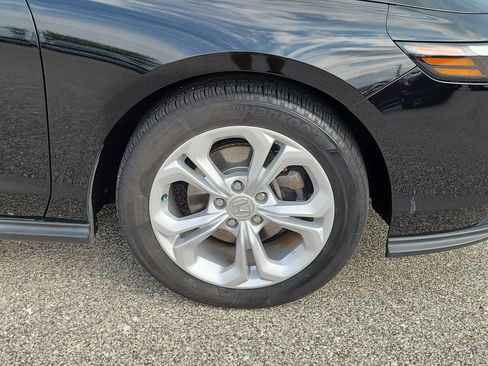 Certified 2024 Honda Accord LX image 7