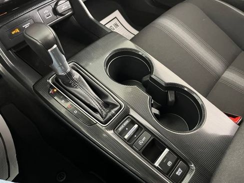 Used 2024 Honda Civic Sport image 28
