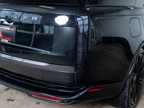 Used 2024 Land Rover Range Rover Long Wheelbase Autobiography image 28