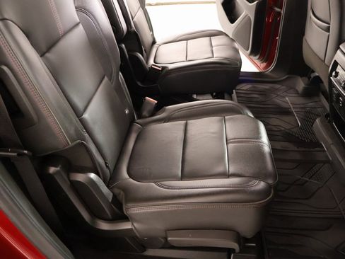 Used 2023 Chevrolet Traverse RS w/ LPO, Floor Liner Package image 15