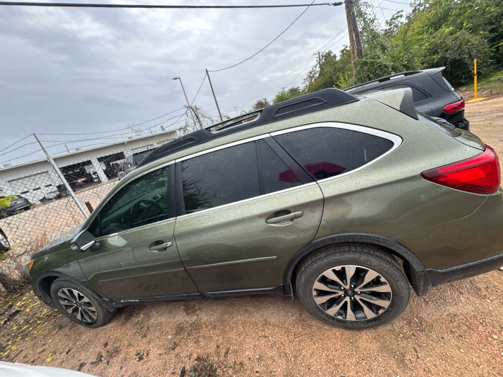 Used 2017 Subaru Outback 2.5i Limited AWD/4WD image 12