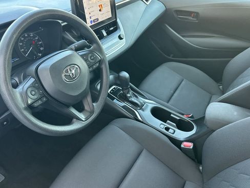 Used 2025 Toyota Corolla LE w/ Carpet Mat Package (TMS) FWD image 11