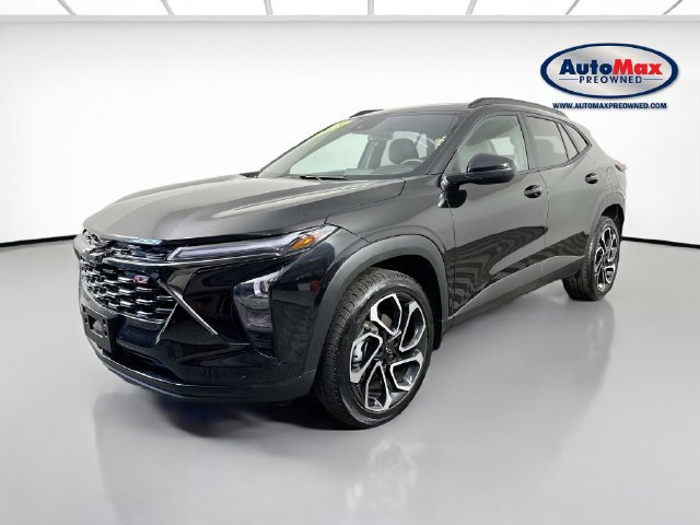 Used 2025 Chevrolet Trax RS w/ Sunroof Package FWD image 5