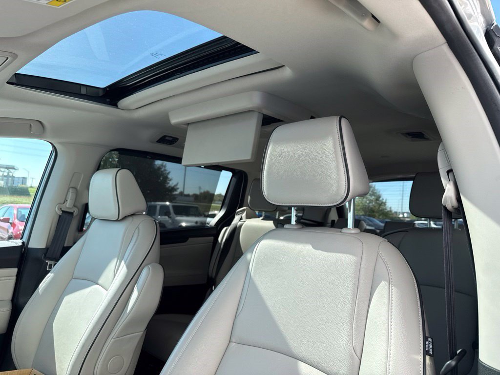 Certified 2026 Honda Odyssey Touring image 12