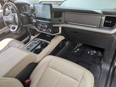 Used 2024 Ford Expedition Max XLT AWD/4WD image 33