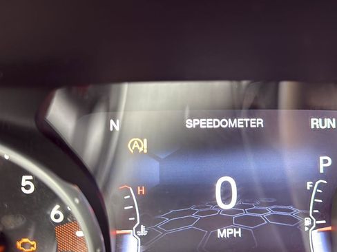 Used 2018 Jeep Compass Latitude w/ Popular Equipment Group FWD image 13