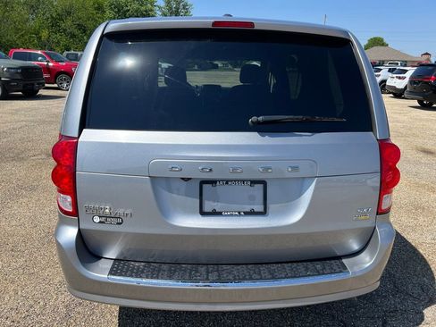 Used 2018 Dodge Grand Caravan SXT FWD image 6