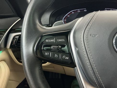 Used 2021 BMW 540i w/ Convenience Package image 16