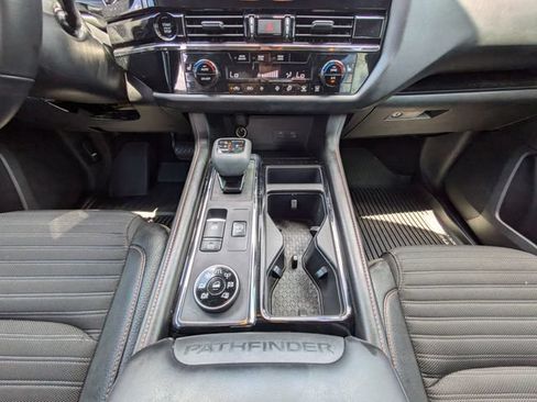 Used 2025 Nissan Pathfinder Rock Creek AWD/4WD image 19