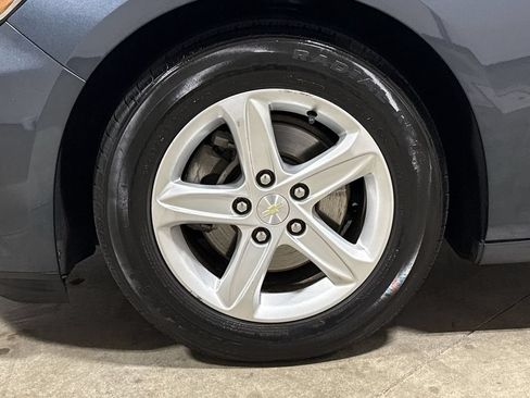 Used 2020 Chevrolet Malibu LS FWD image 26