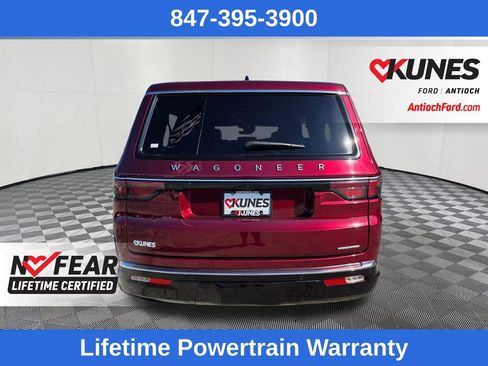 Used 2024 Jeep Wagoneer L Series II w/ Flexible Seating Group image 6