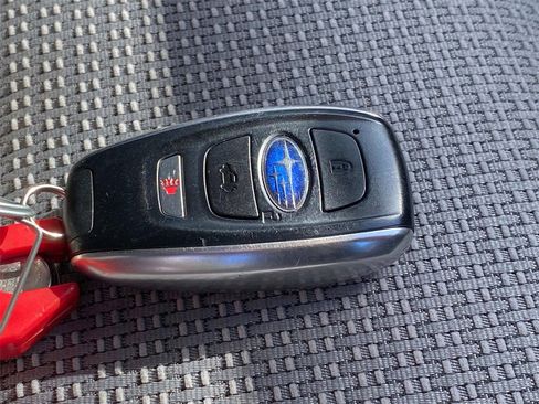 Used 2023 Subaru Outback Premium image 8