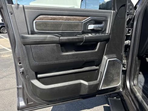 Used 2021 RAM 2500 Laramie AWD/4WD image 9