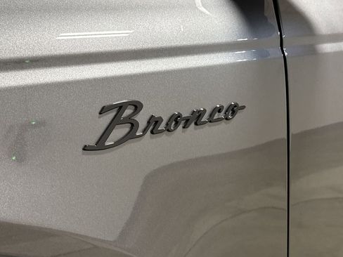 Used 2024 Ford Bronco Outer Banks AWD/4WD image 26