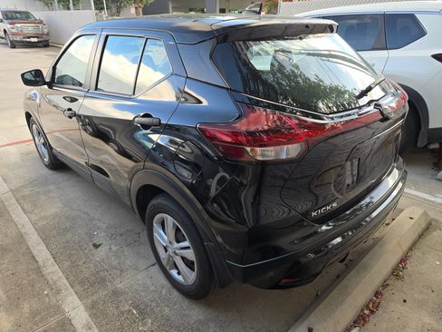 Used 2024 Nissan Kicks S FWD image 3