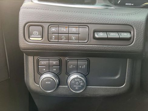 Certified 2024 GMC Yukon XL Denali image 12